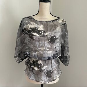 Gibson Abstract Black Sheer Peplum Blouse size XS Watercolor Lightweight Top